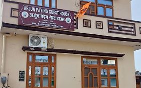 Arjun Paying Guest House